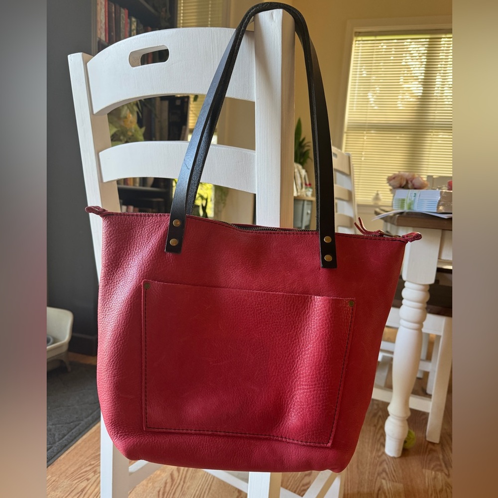 Portland Leather Pink Medium Zippered Tote Bag - Unicorn color!